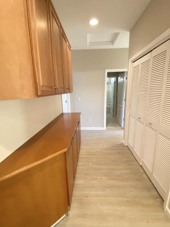 Building Photo - 2774 Gilham Ct