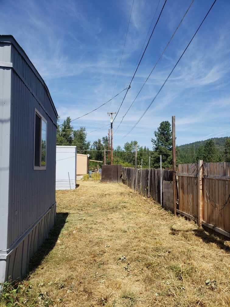 Building Photo - 8504 E Evans Creek Rd