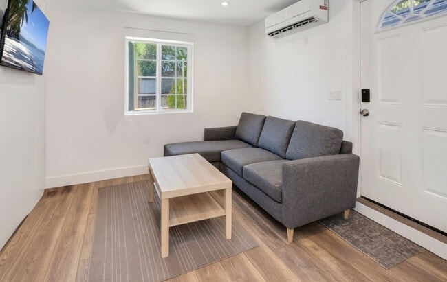 Building Photo - 24019 Sylvan St