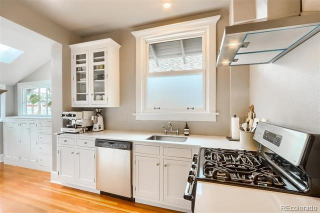 Building Photo - 1220 Fillmore St