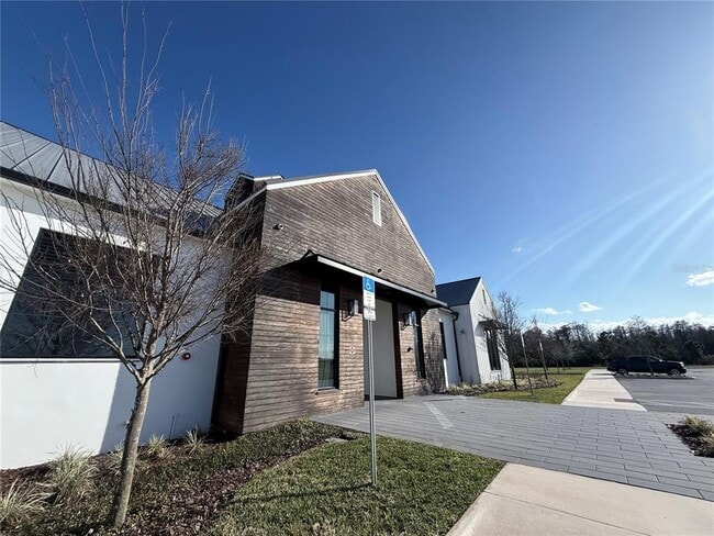 Building Photo - 2731 House Finch Rd