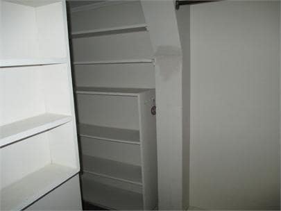 Building Photo - 203 S Cravens St