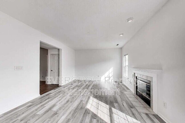 Building Photo - 7139 Kimble Dr