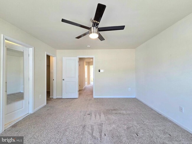 Building Photo - 1113 Red Hawk Way