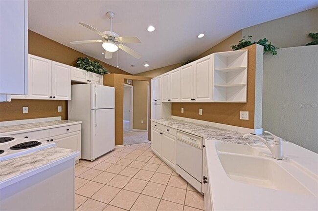 Building Photo - 6335 Bay Cedar Ln