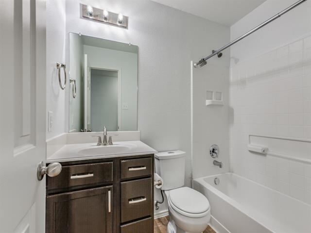 Building Photo - 1177 Sophia Dr