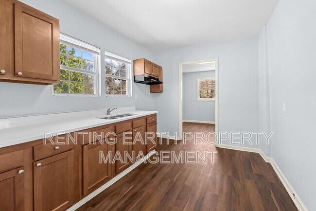 Building Photo - 6309 3rd Ave S