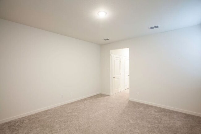 Building Photo - 514 Weller Rd
