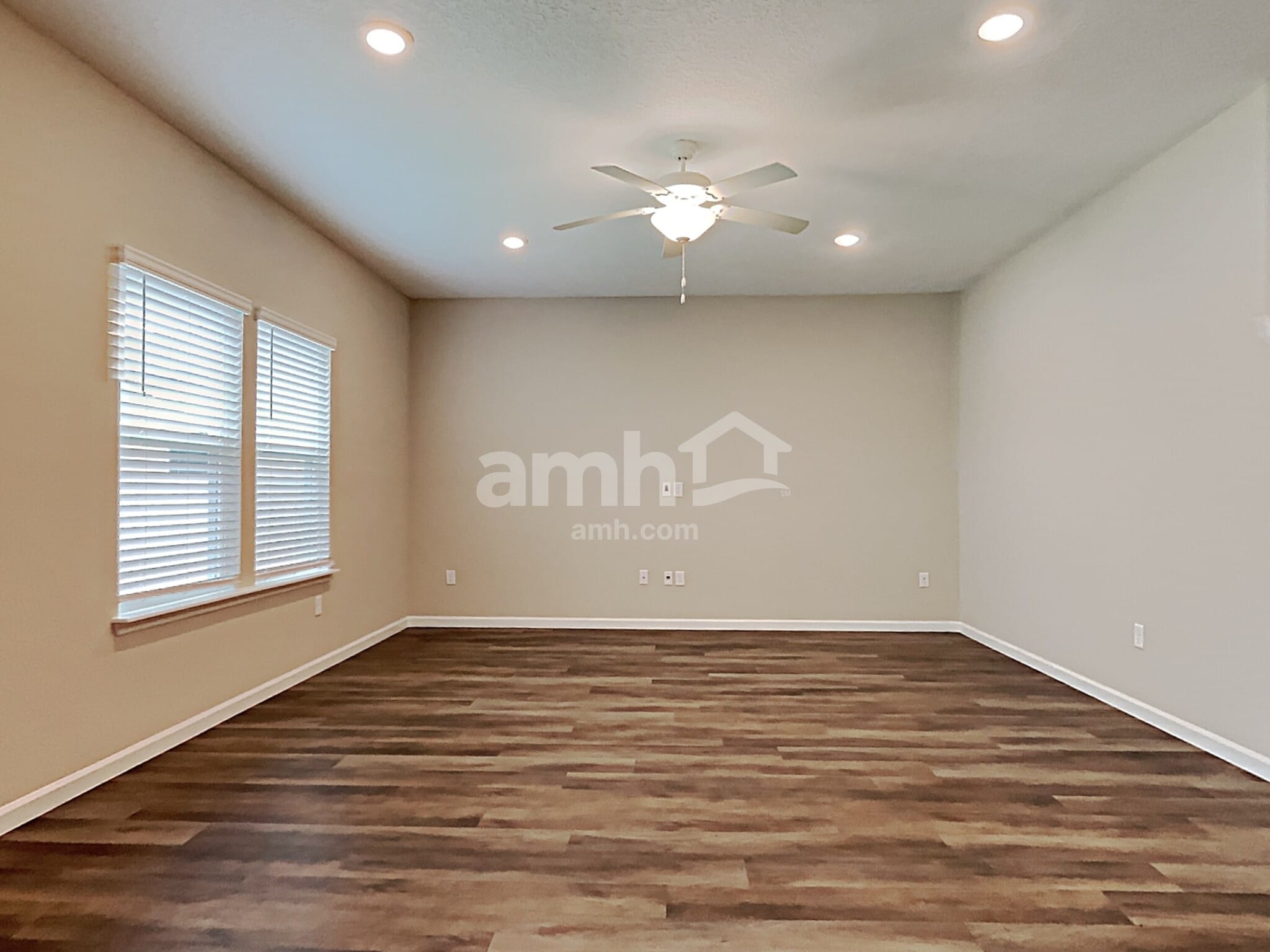 Building Photo - 132 Edge Park Trl