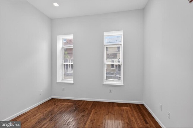 Building Photo - 1729 Master St