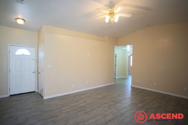 Building Photo - Wonderful Home Off Merle Haggard and N Che...