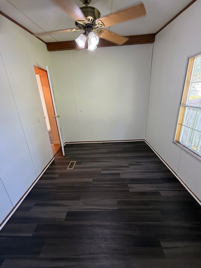 Building Photo - 4-Bedroom Home for Lease | Benton, LA 7100...