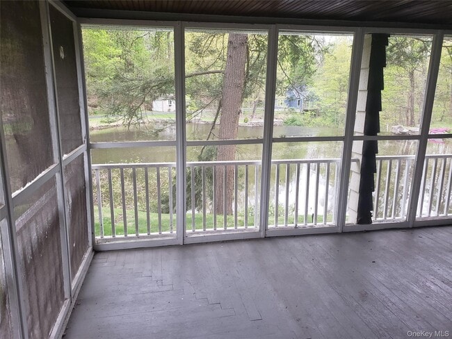 Building Photo - 1 Millpond Ln