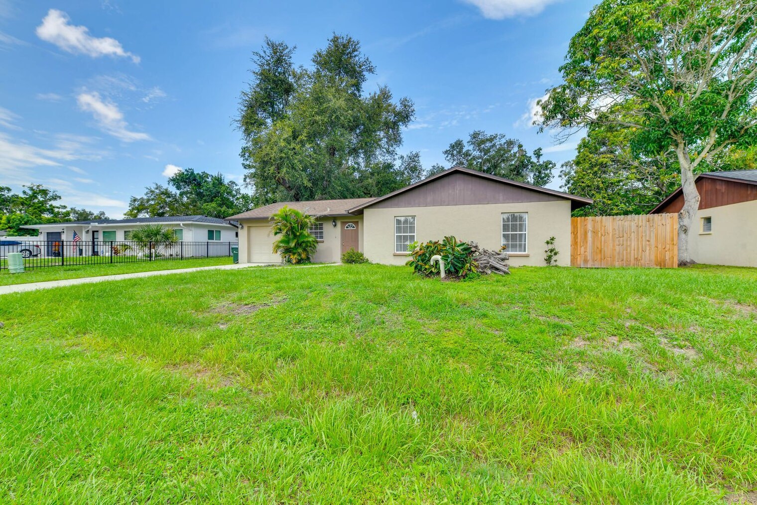 Building Photo - 5307 Mink Rd