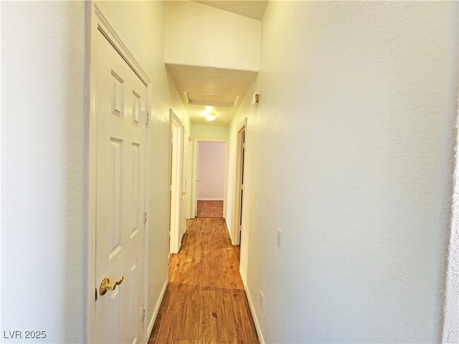 Building Photo - 2341 Yakima Ave