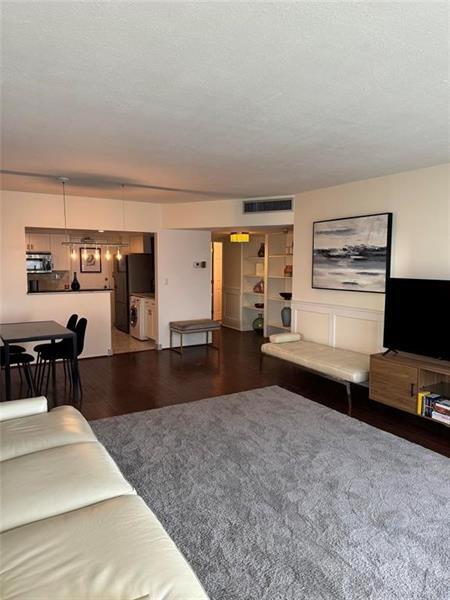 Building Photo - 3550 Galt Ocean Dr