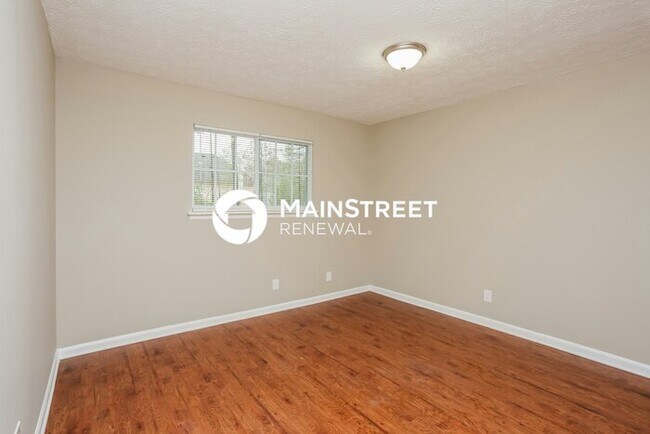 Building Photo - 3 Bedroom Pet-Friendly Home in Lithonia, GA with Main Street Renewal