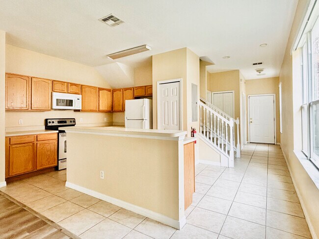 Building Photo - 1707 Retreat Cir