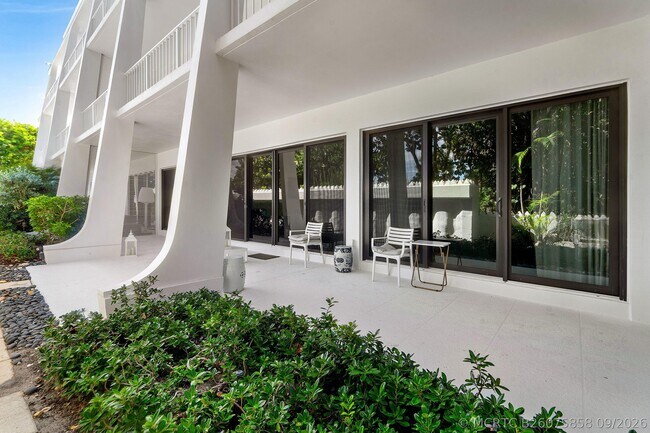 Building Photo - 2275 S Ocean Blvd