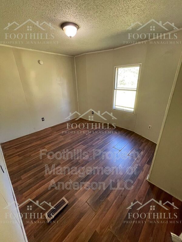 Building Photo - 224 George Merck Rd