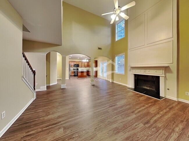 Building Photo - 1319 Station Ridge Dr