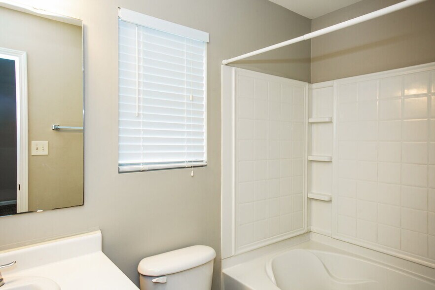 Building Photo - 9332 Macquarie Ln