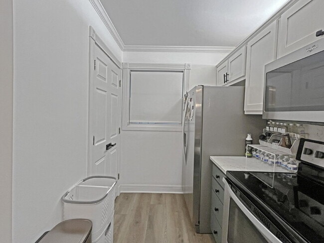 Building Photo - 429 Montgomery St