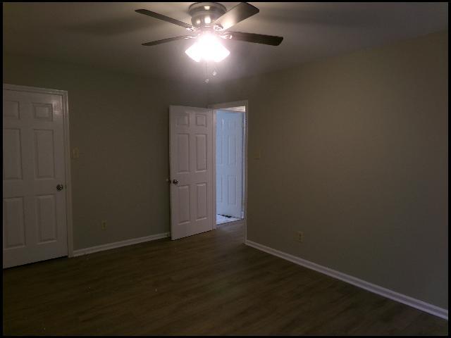 Building Photo - 1813 Sanford Dr