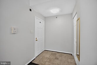 Building Photo - 14 Rain Flower Path