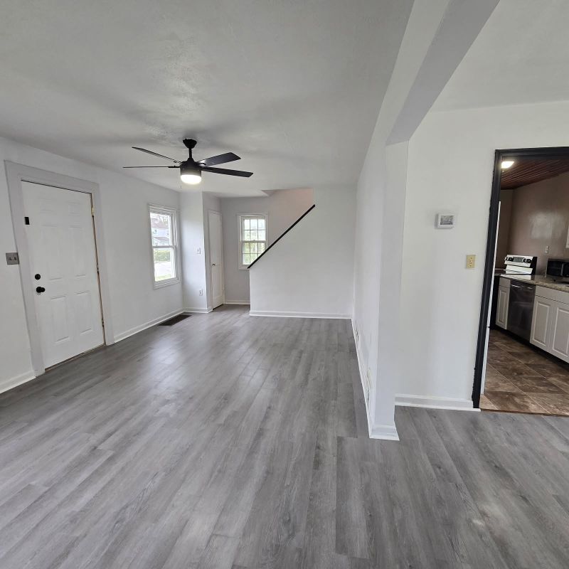 Building Photo - 21676 N Essex Dr