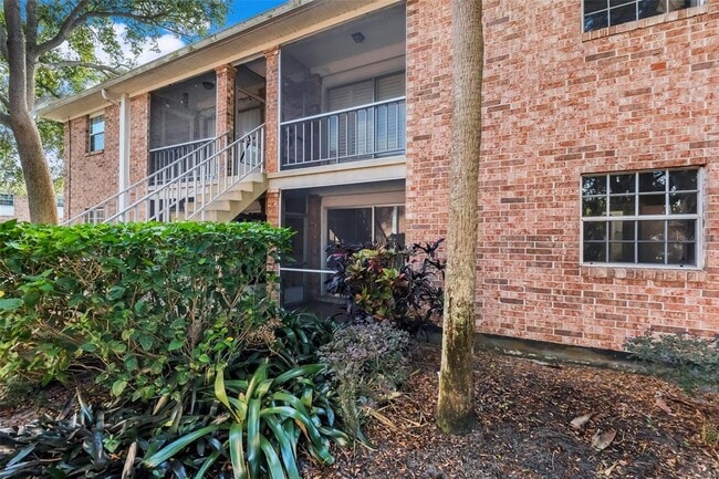 Building Photo - 4212 Lake Underhill Rd