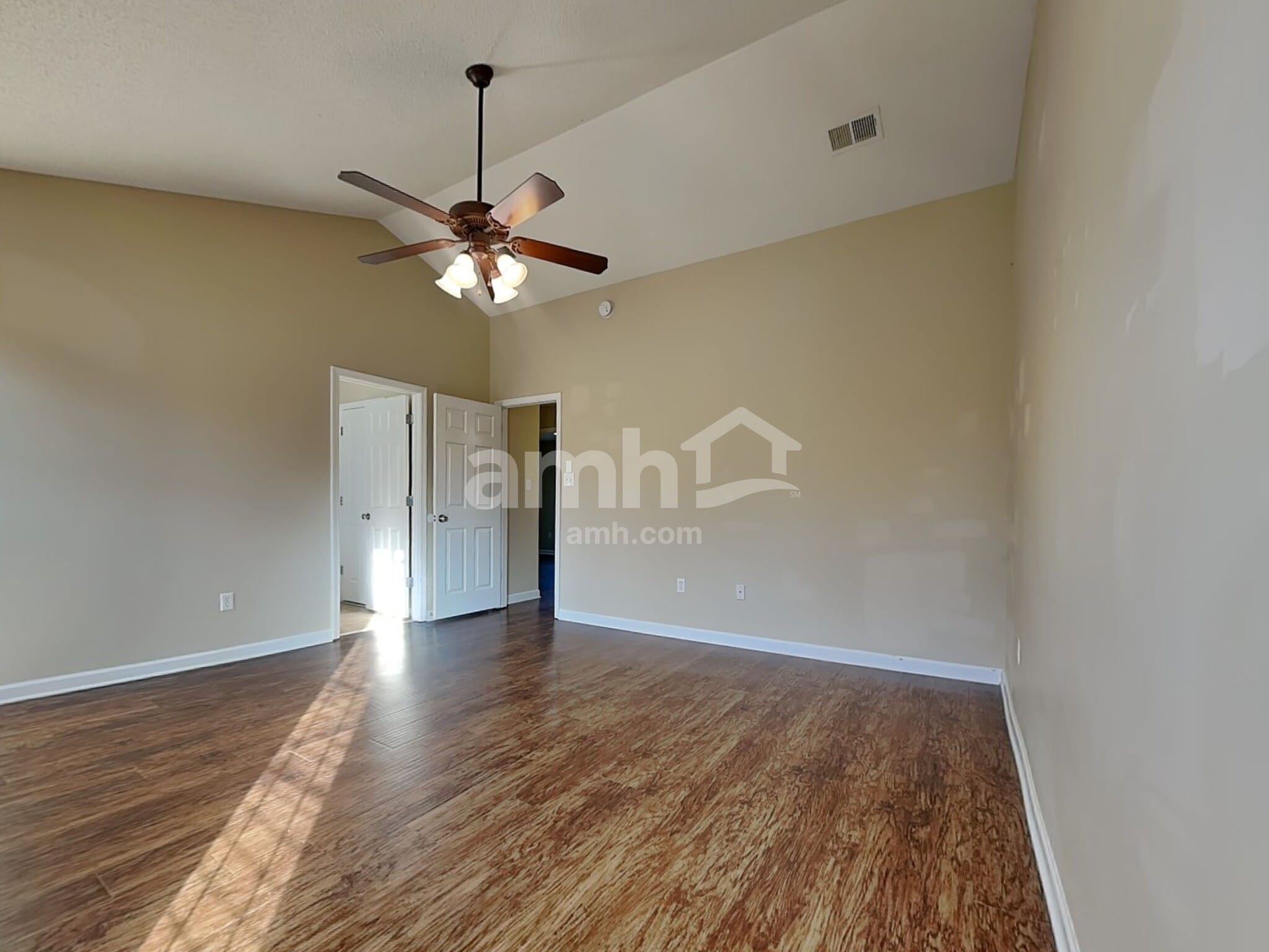 Building Photo - 5961 Appian Way Cv