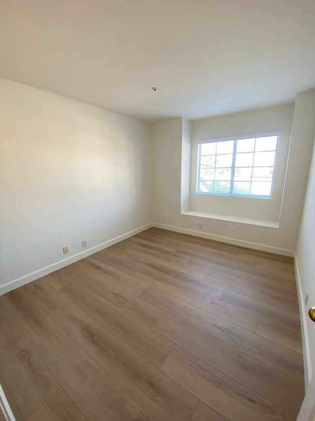 Building Photo - Very Spacious 3 Bedroom, 2.5 Bathroom House For Rent in Buena Park-Lots of Recent Upgrades!