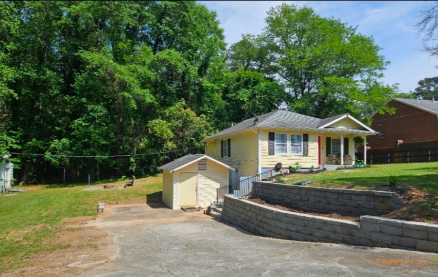 Building Photo - 5699 N Allen Rd SE