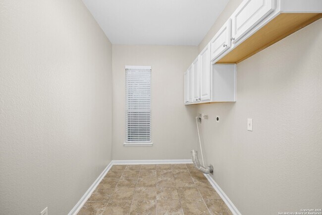 Building Photo - 18127 Brookwood Forest