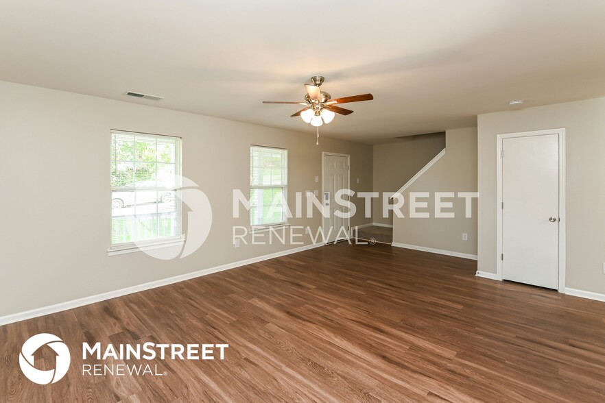 Building Photo - 395 Amhurst St SW