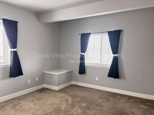 Building Photo - 16976 W 85th Ln