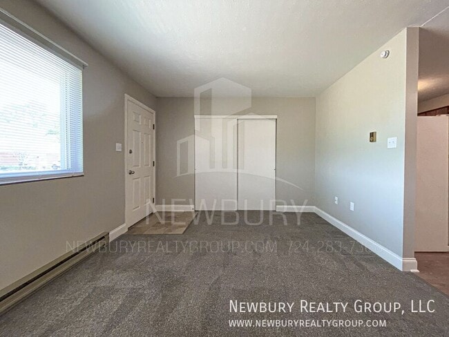 Building Photo - 26 Sunbury Estates