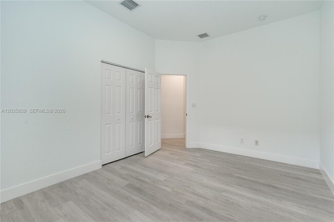 Building Photo - 4413 W Whitewater Ave