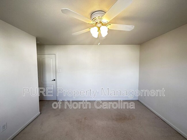 Building Photo - 723 Skywatch Ln