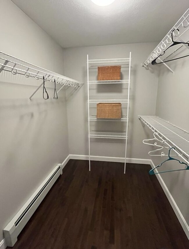 huge walk in closet! hardwood floor - 10 Fairfield Rd