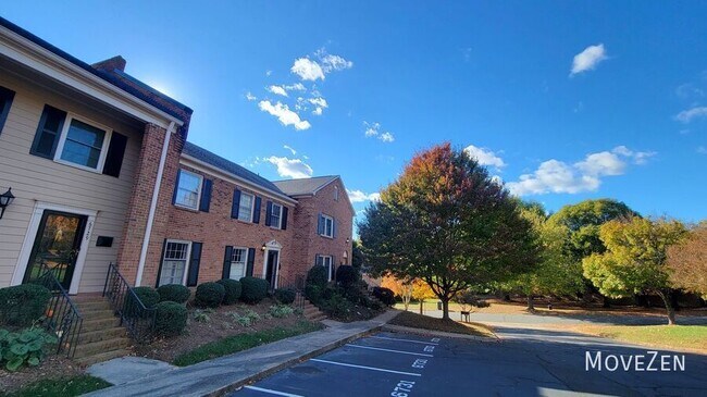 Building Photo - 6733 Constitution Ln