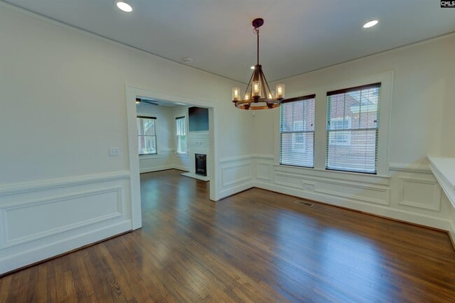 Building Photo - 2405 Sumter St
