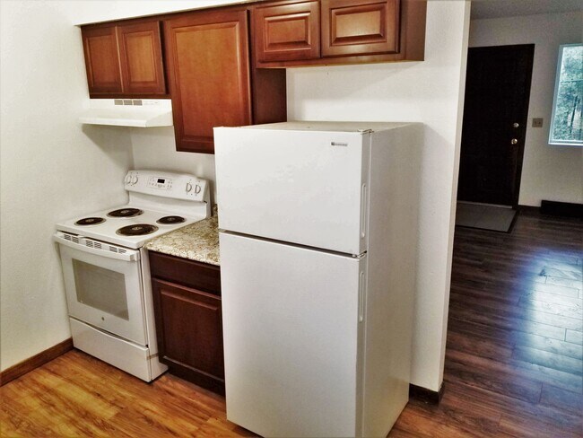 Building Photo - $200 OFF 1st Month! Updated 2 Bed, 1 Bath Townhouse next to NAU!! Students & Sm. Pets OK !! Avail...