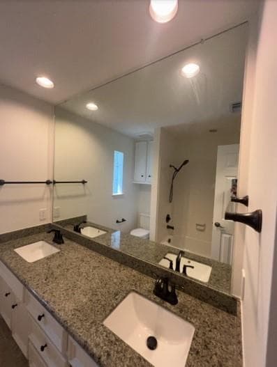 Building Photo - 2502 Fairwind Dr