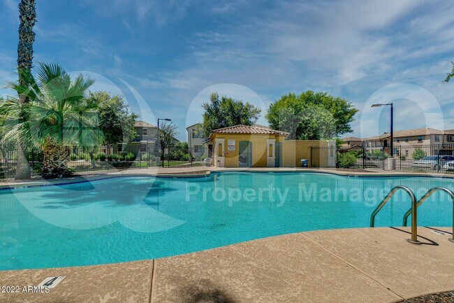 Building Photo - 2614 N 73rd Dr