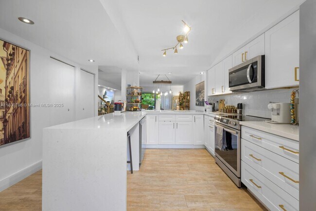 Building Photo - 3501 Magellan Cir