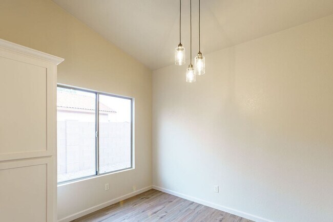 Building Photo - Elegant, Exclusive & Exquisite in this dre...