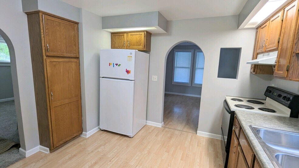 Kitchen - 2737 4th St