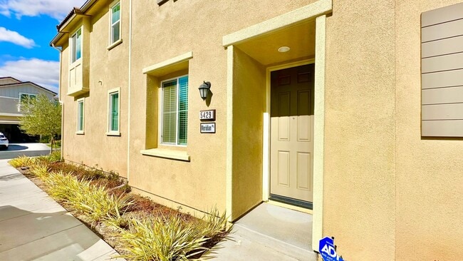 Building Photo - Beautiful Newer Construction Two-Story Home in Bonsall, Minutes to Everything!